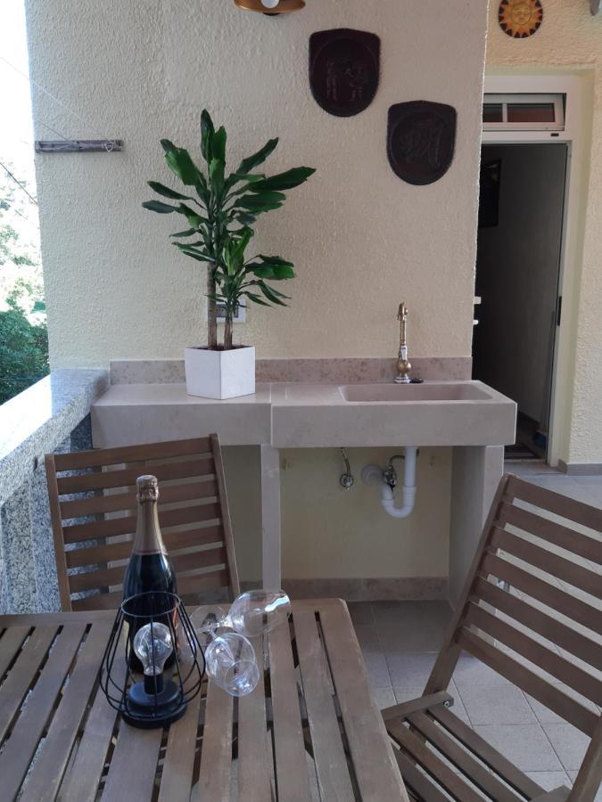 拉布 Rab-Centar酒店 外观 照片